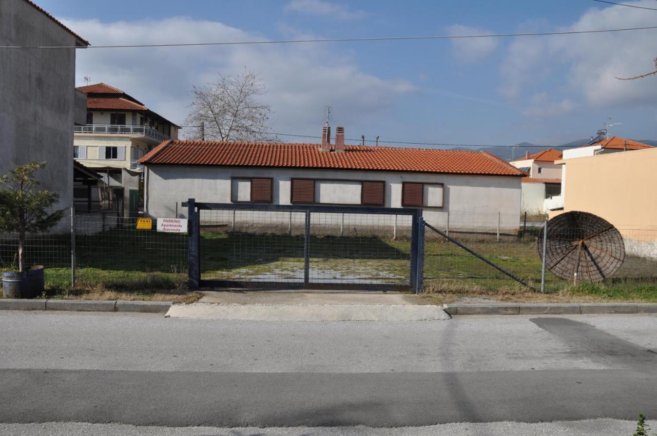 Apartments Stavroula Ηospitality Vrasna Rum bild